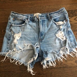 Abercrombie size 14/32 high rise mom jean shorts.